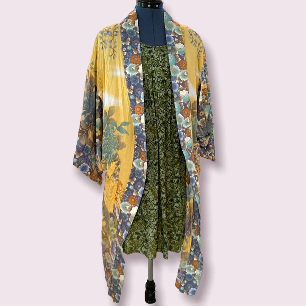 For love bell yellow floral kimono